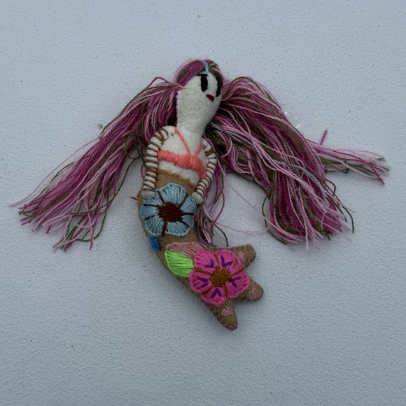 Mermaid Hand‎ Embroidered Felt Plush Stuffed Toy Mayan Chiapas Mexico Folk Art - Picture 1 of 5